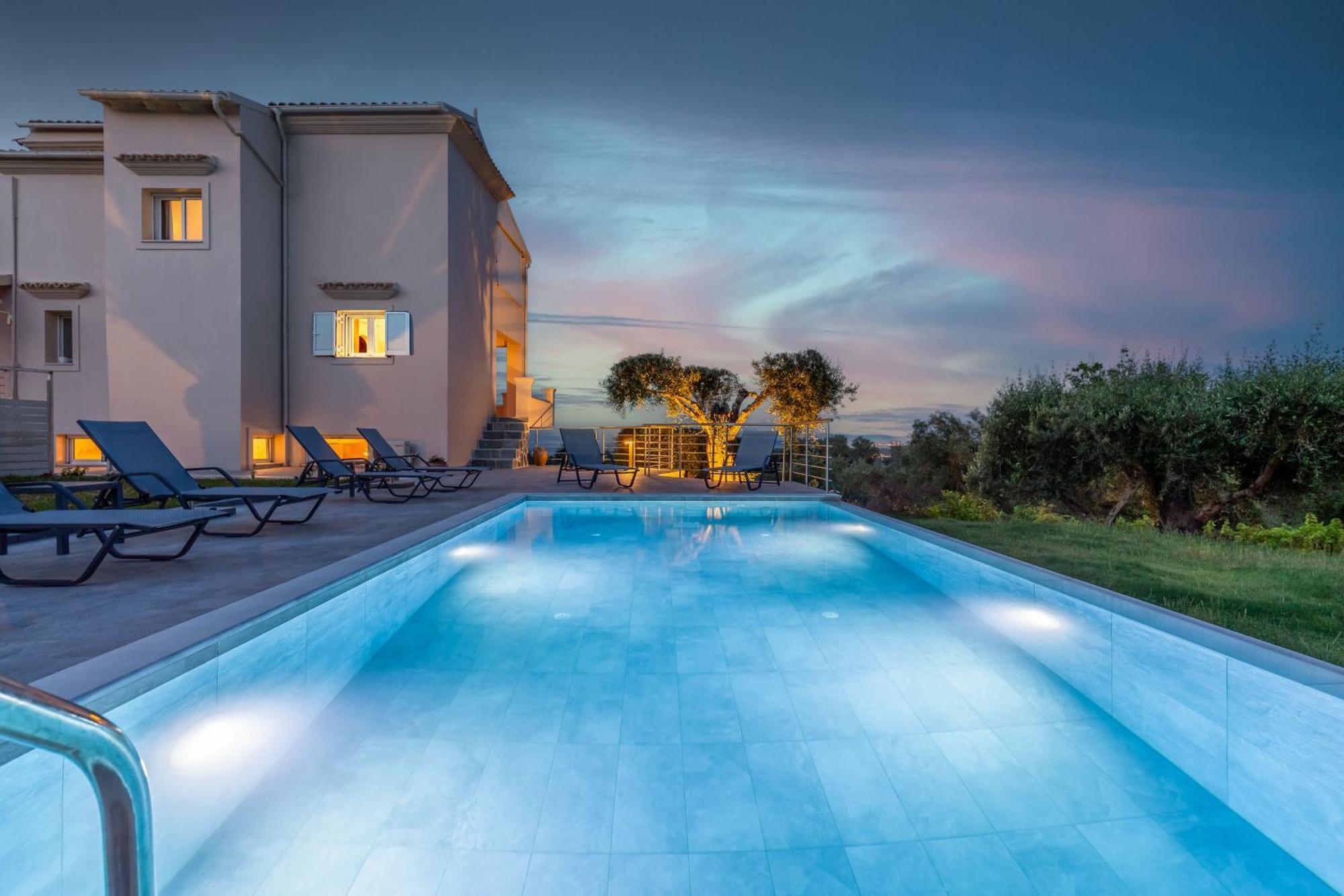 Villa Avra House *